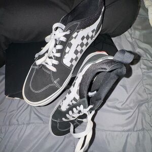 Vans Men’s Ward Checkered Skate Shoes – Size 10.5
